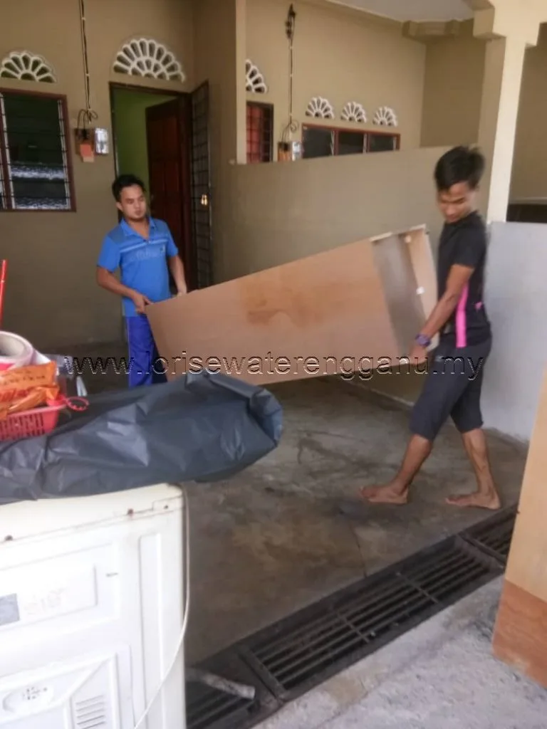 Lori Sewa Terengganu - 115